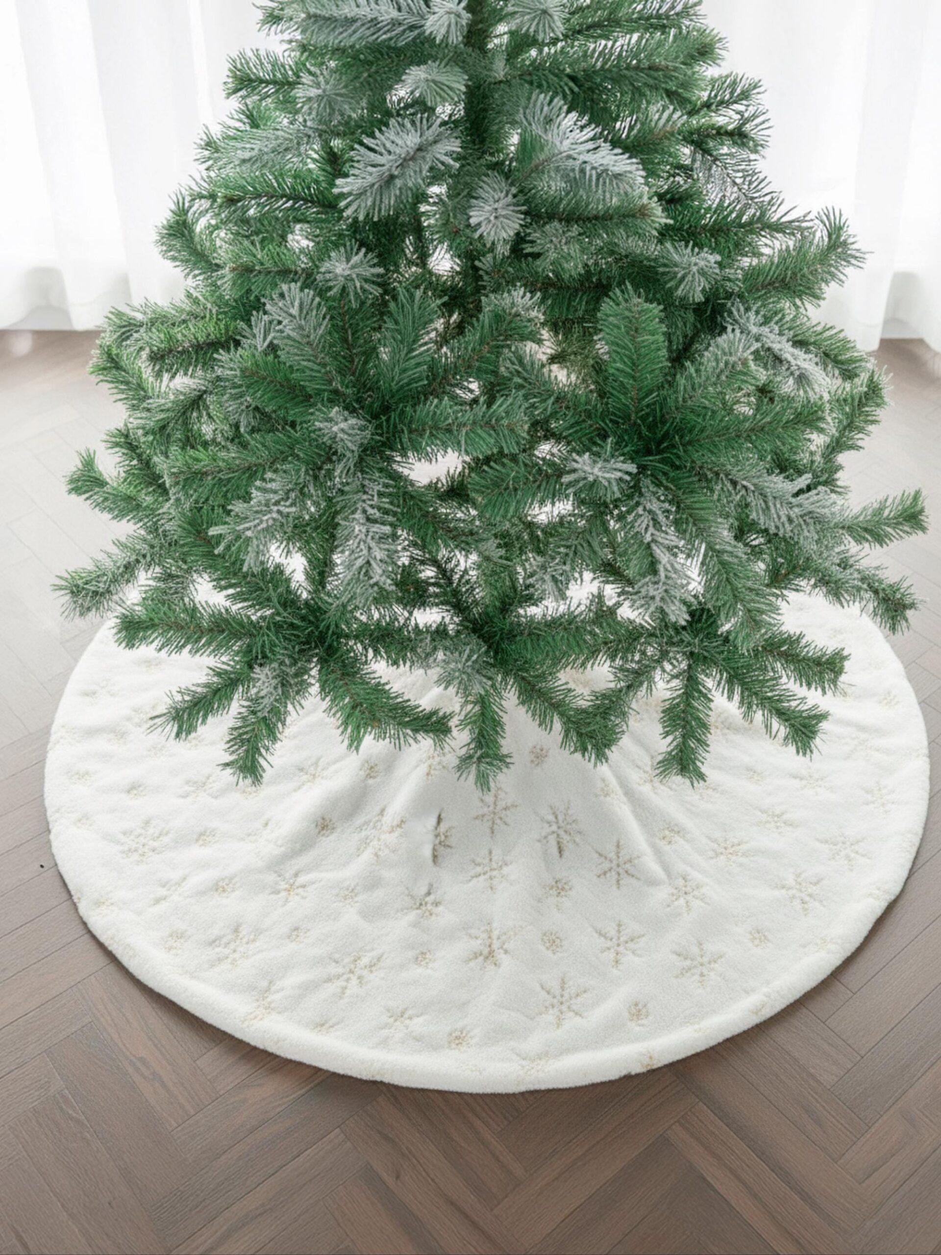 Christmas Tree Skirt Sewing Pattern – Nim
