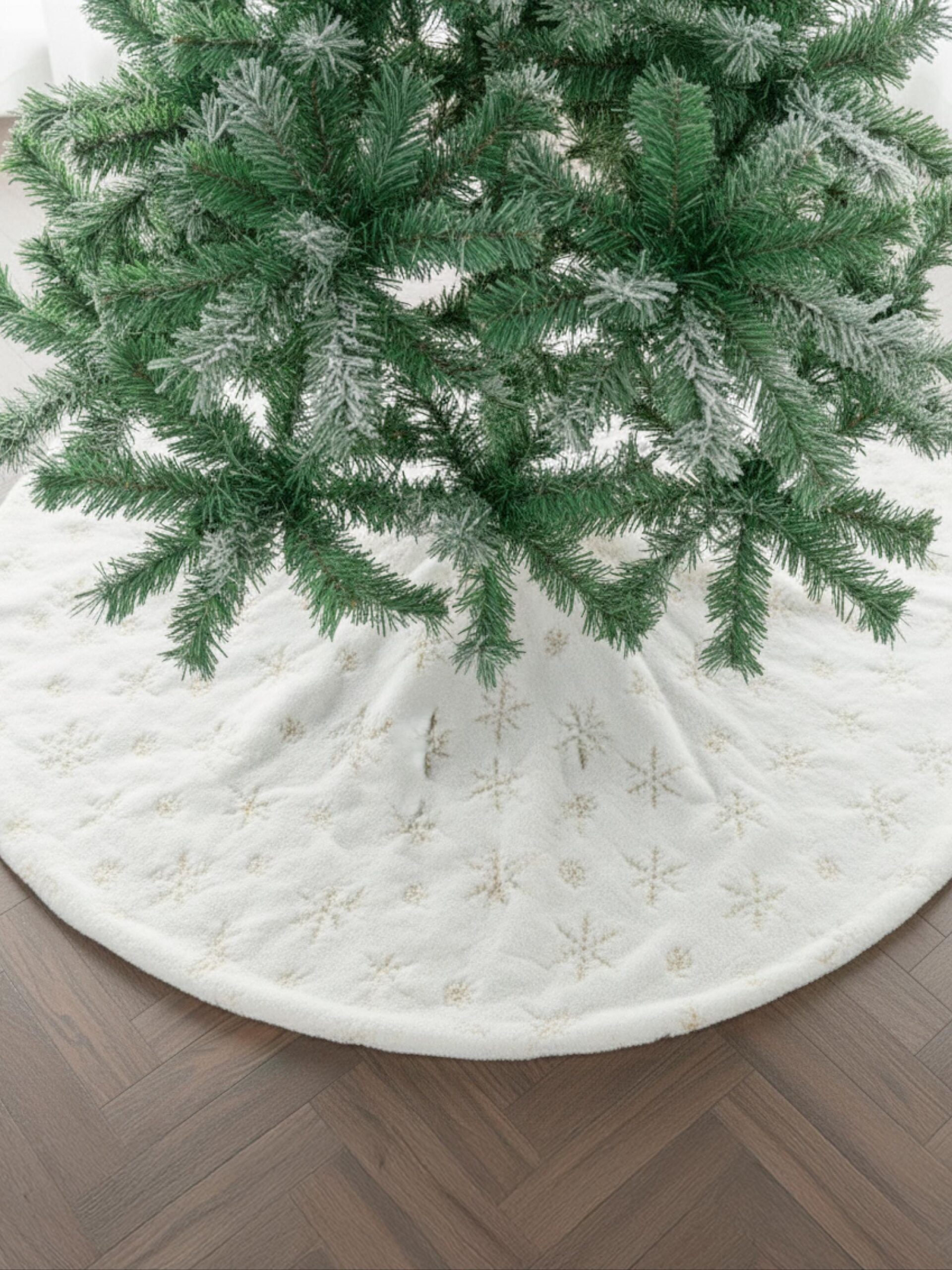 Christmas Tree Skirt Sewing Pattern – Nim